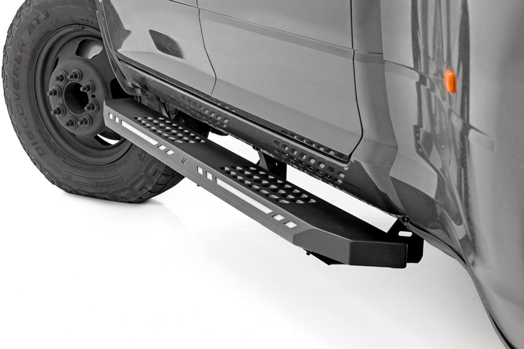 Rough Country AC2 Running Boards | Amber/White | Crew Cab | Ram 1500/2500/3500 2WD/4WD (2010-2025 & Classic)