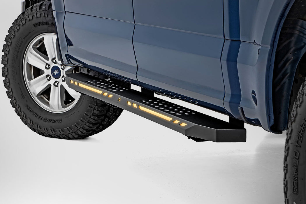 Rough Country AC2 Running Boards | Amber/White | Crew Cab | Ford F-150/Lightning/F-250/F-350/Raptor (15-26)