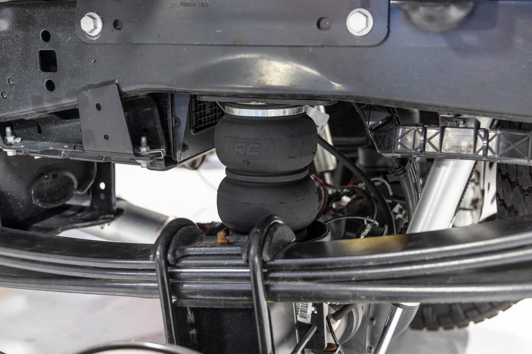 Rough Country Air Spring Kit | Ford F-250/F-350 Super Duty 4WD (2017-2026)