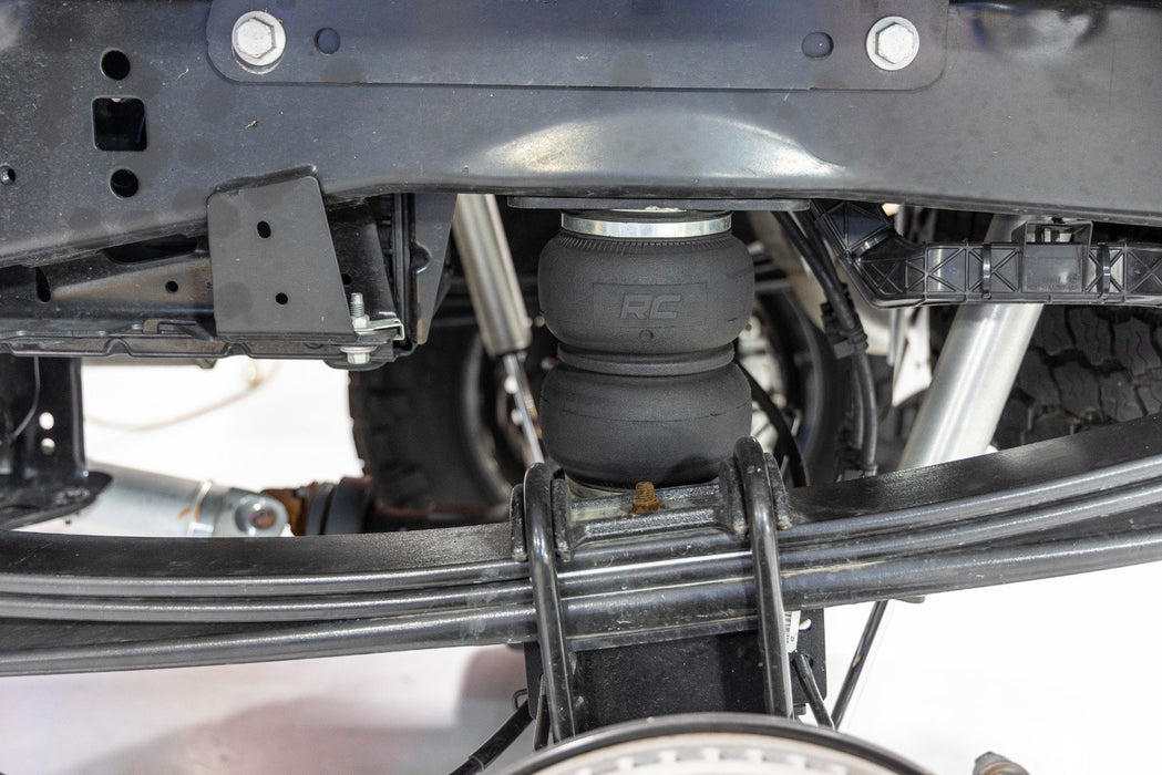 Rough Country Air Spring Kit | Ford F-250/F-350 Super Duty 4WD (2017-2026)
