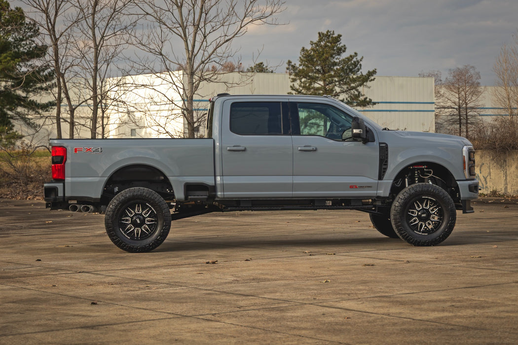 Rough Country 4.5 Inch Lift Kit | Diesel | Ford F-250/F-350 Super Duty 4WD (23-25)