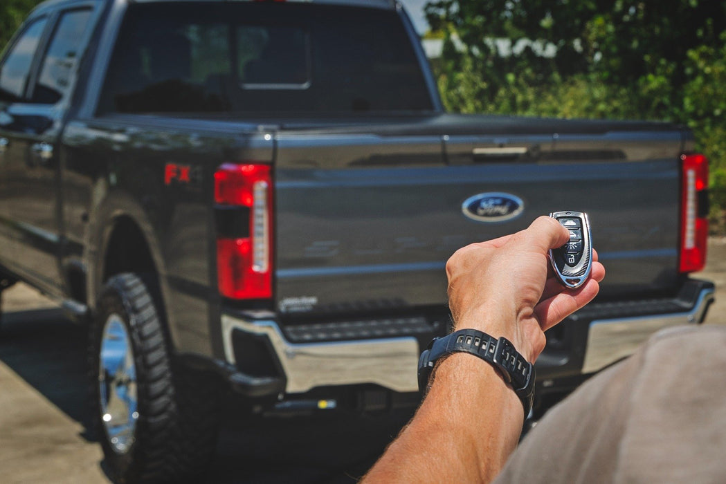 Rough Country Powered Bed Cover | 6'10" Bed | Ford F-250/F-350 Super Duty 2WD/4WD (17-26)